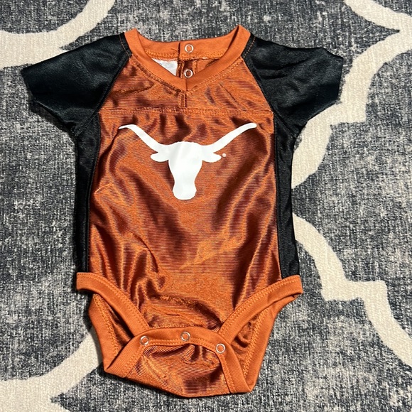 University of Texas Longhorns Jersey Onesie3-6 month lot - Picture 5 of 7